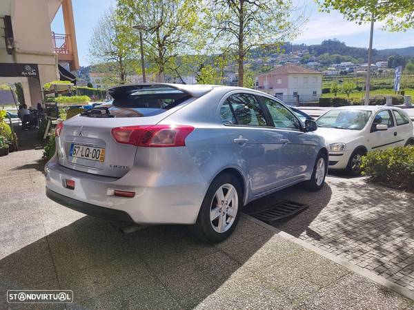 Mitsubishi Lancer Sportback 1.5 Invite - 8