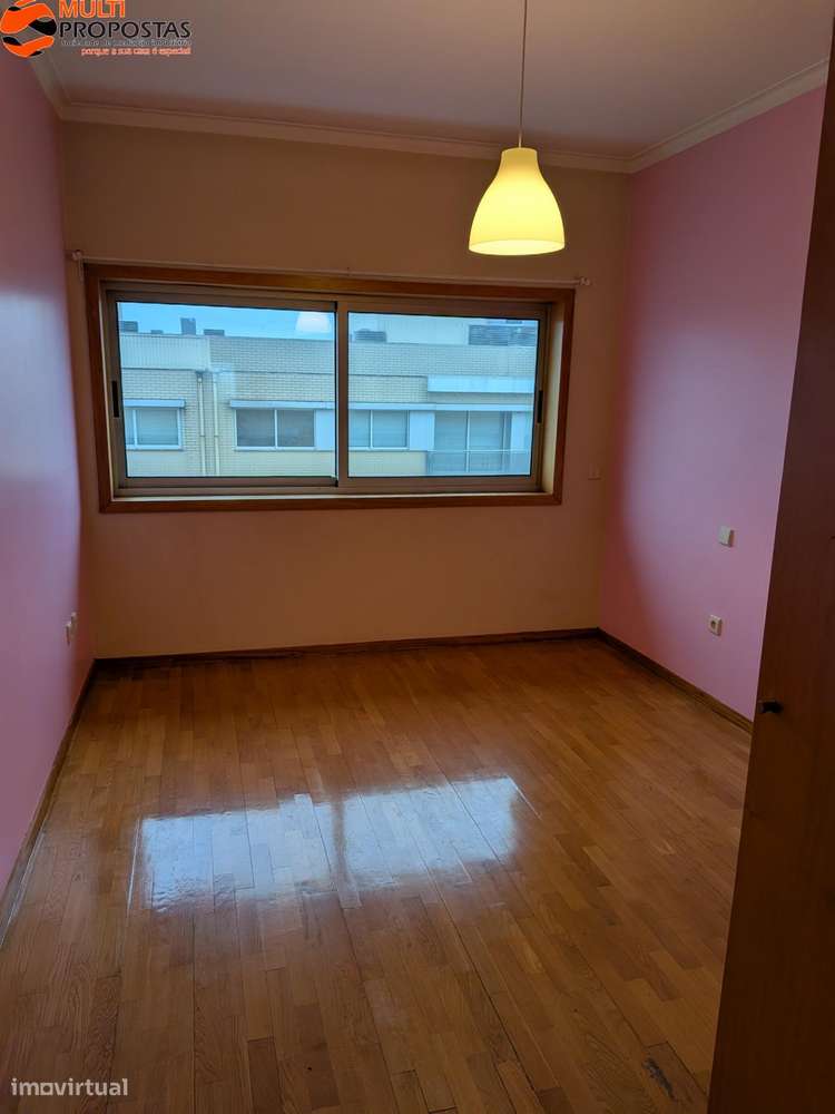 T2 C/ TERRAÇO - S. VICENTE (D.DIOGO)-25