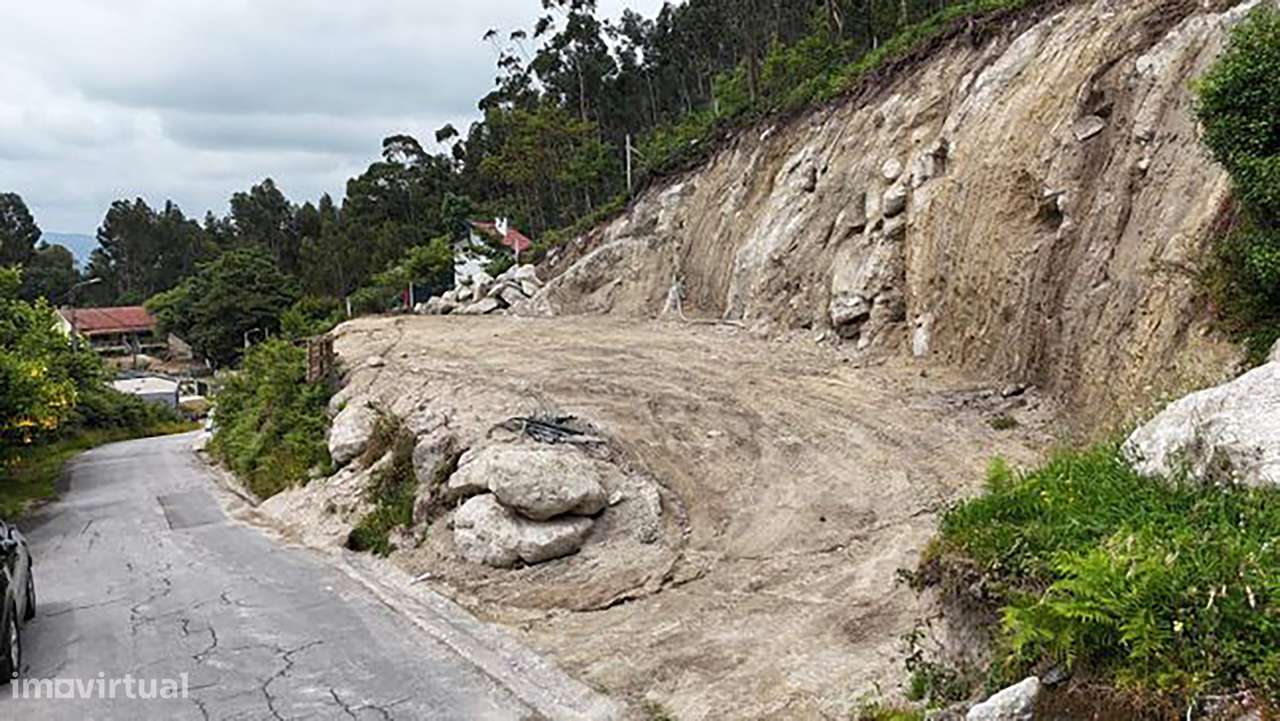 Terreno (Bouro Sta. Marta) - Amares - Grande imagem: 3/9