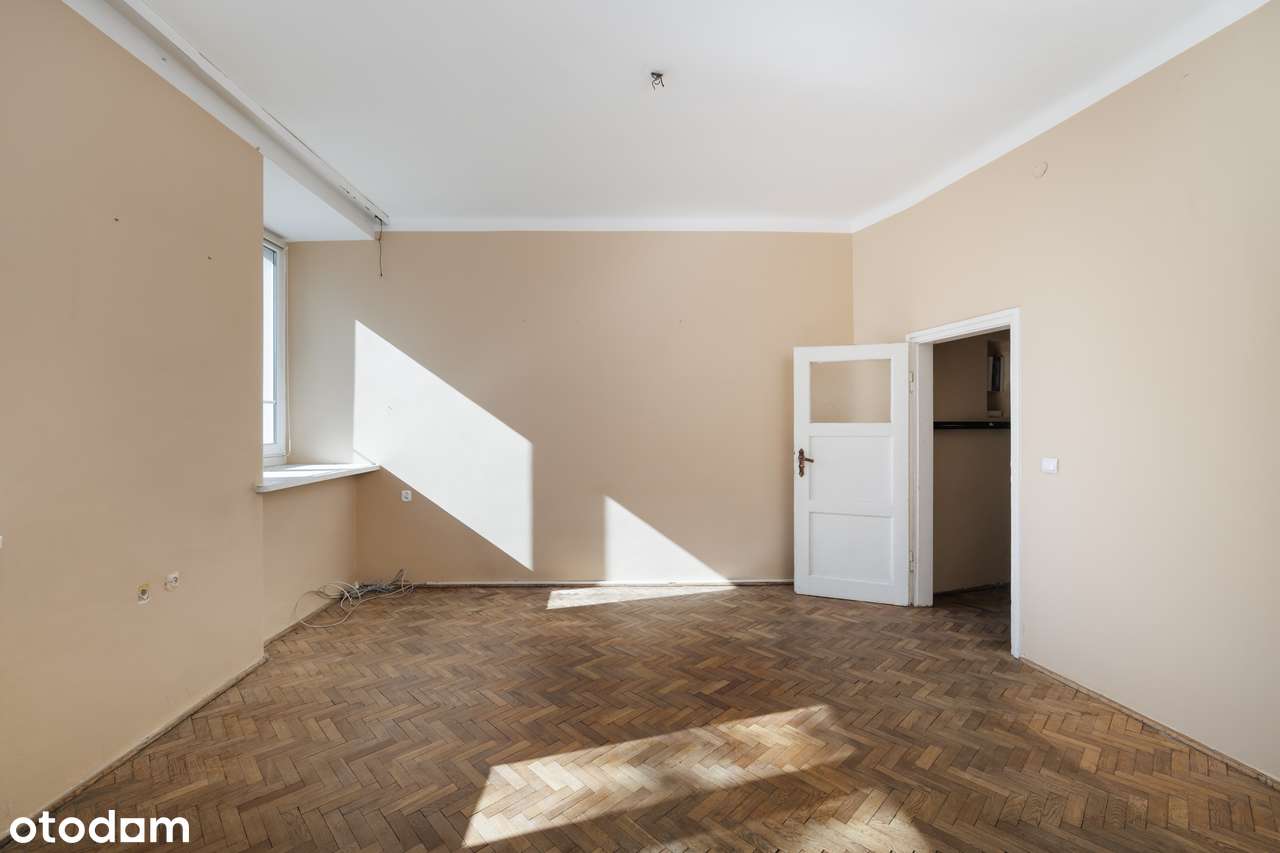 Jasne i wysokie mieszkanie w kamienicy z windą przy pl. Narutowicza!-2