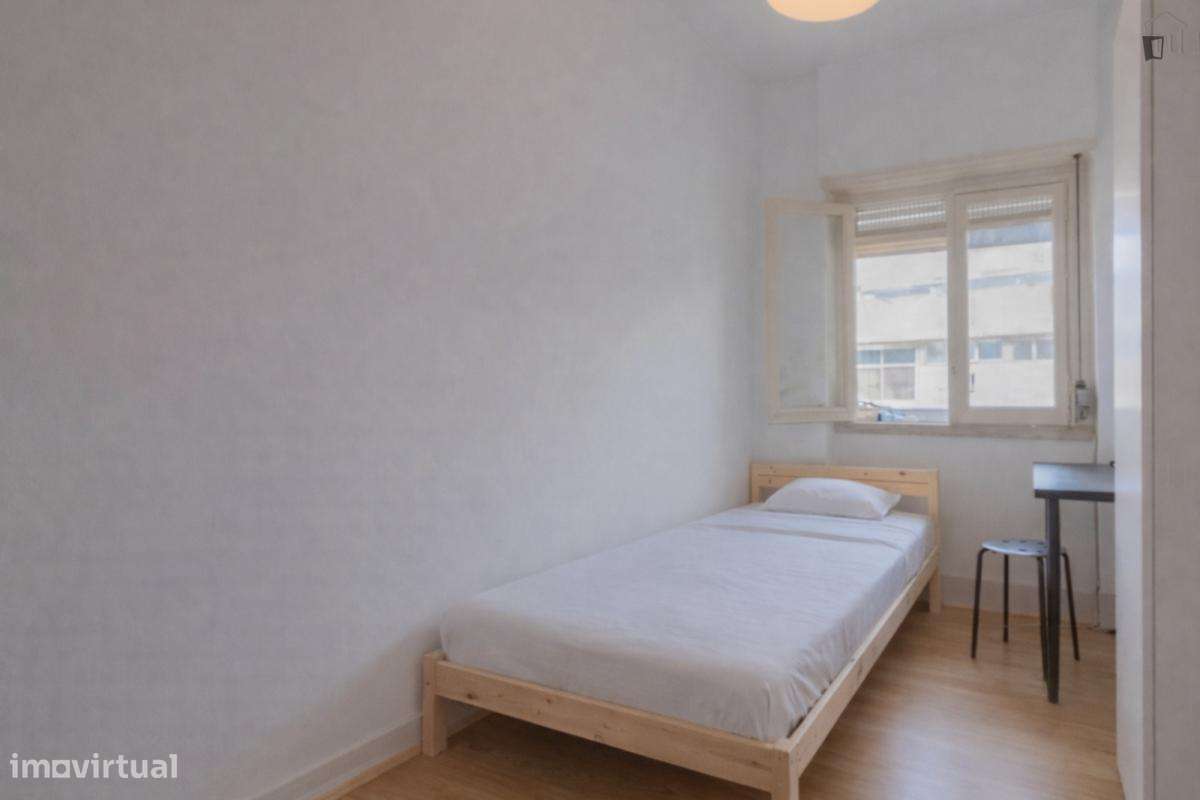 Quarto - localizado em Estrela Lisbon - Grande imagem: 3/10