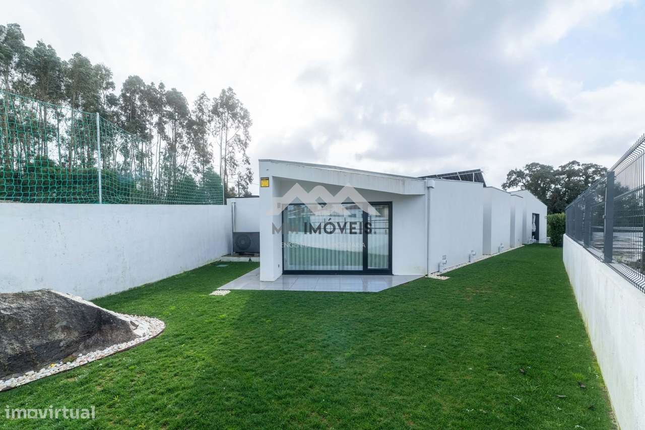 Moradia T4 Térrea | Maia - Milheirós | 2024 | 4 Frentes | 3 Suites - Grande imagem: 4/51