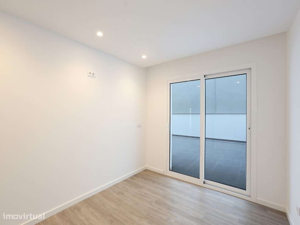 Magnífico Apartamento T2 com terraço privado a 2 passos da praia da...-11