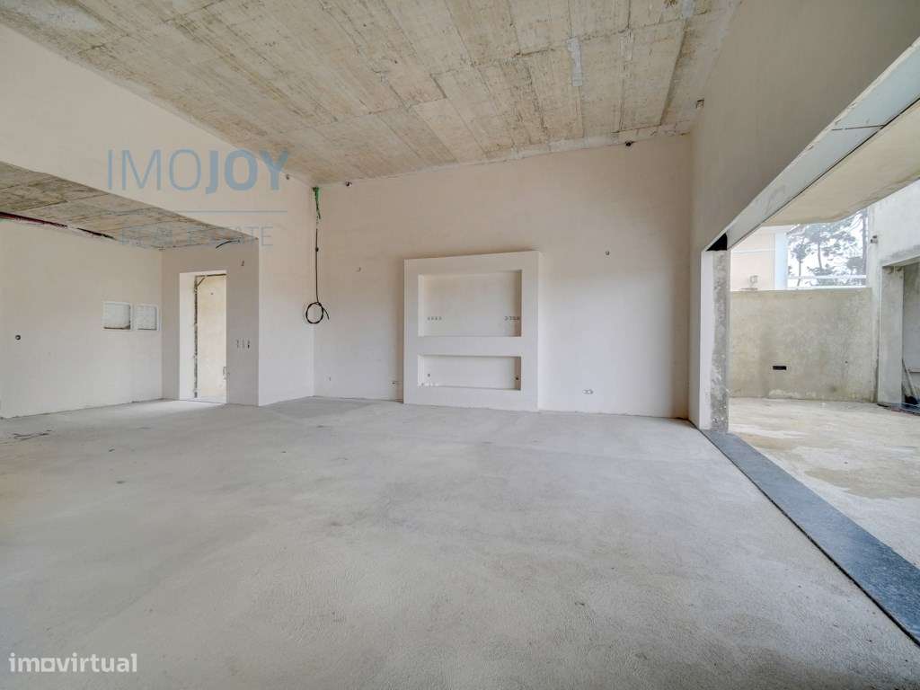 Moradia Luxuosa com Piscina em Azeitão - Grande imagem: 4/41