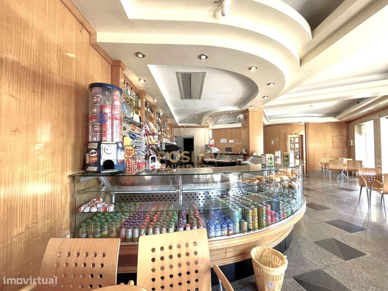 Loja com Café/Pastelaria em Funcionamento na Cova dos Vidros — Quinta-14