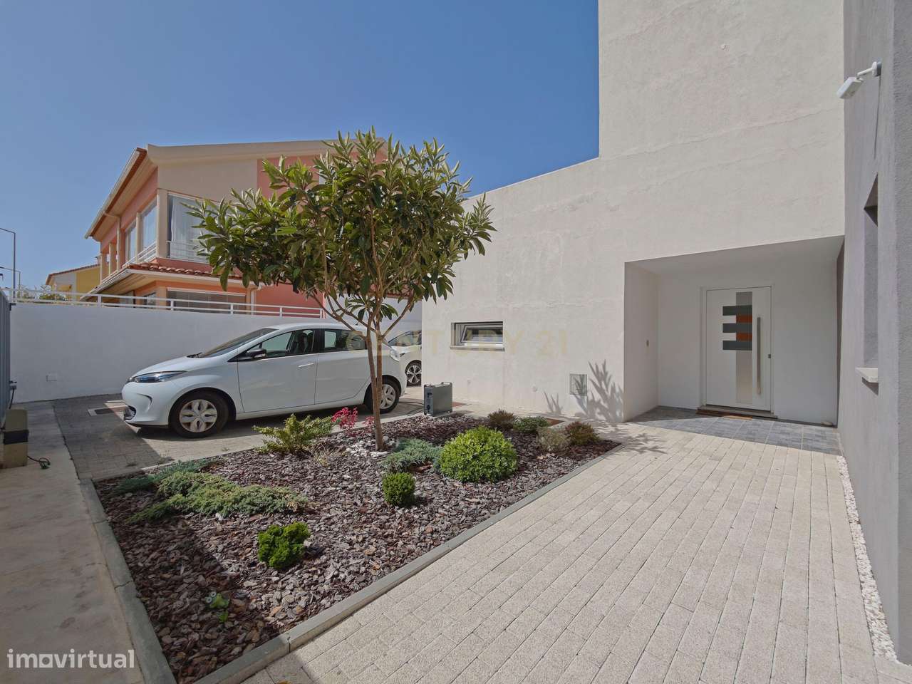 Moradia Contemporânea T3 + Escritório, com Jardim e Painéis Solares em-10