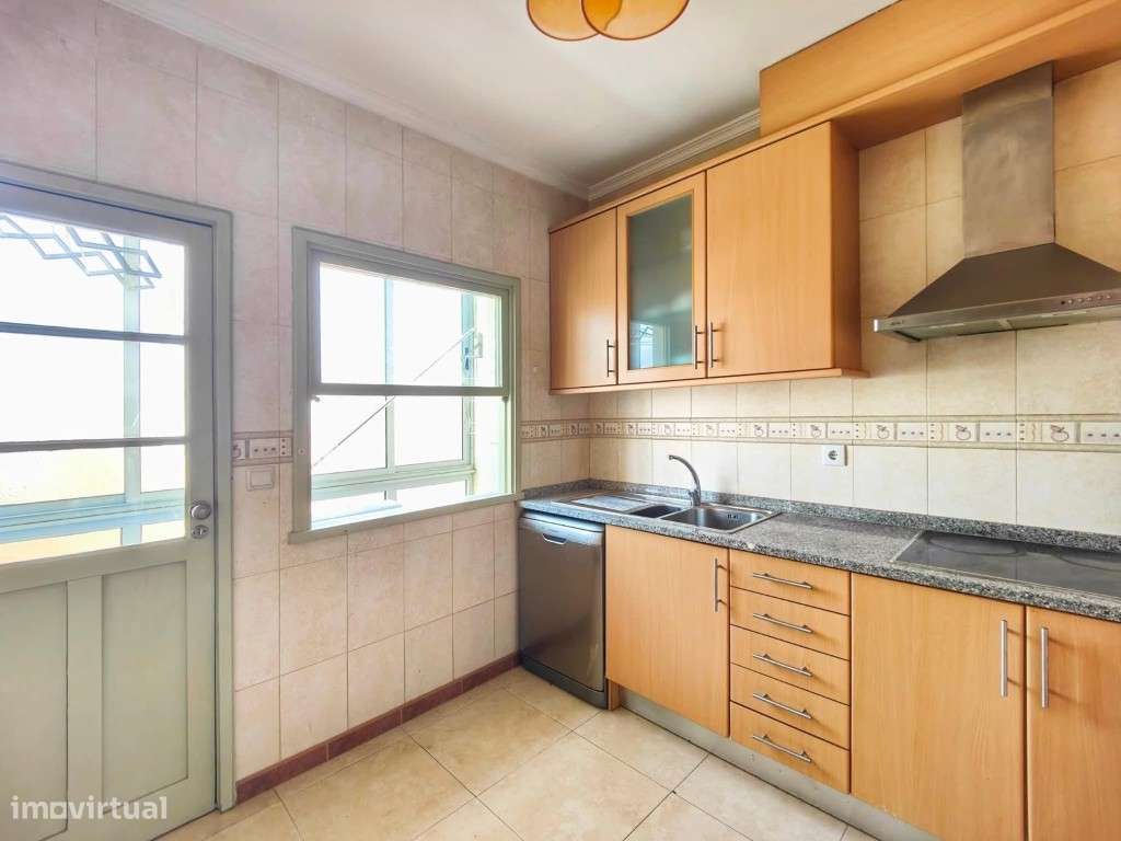 Apartamento T3 no Centro de Viana do Castelo para arrendar - Grande imagem: 4/12