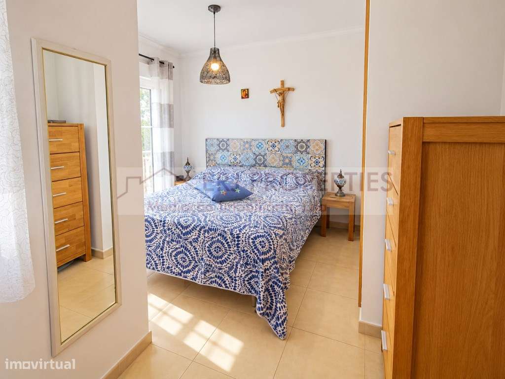 Moradia de Charme em Altura | 3 Quartos, Garagem e a 950 m da Praia-21