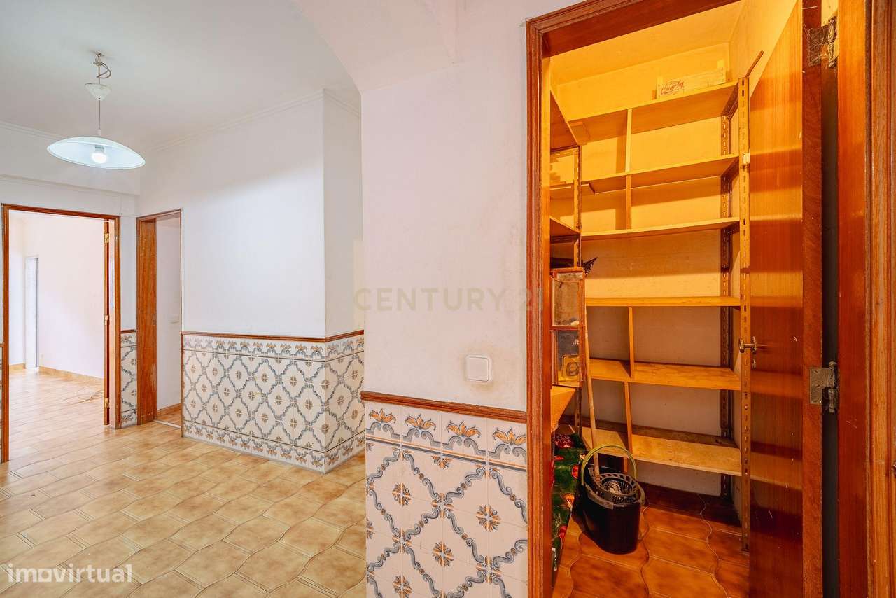 Apartamento T3 com Vista Rio Arrentela-24