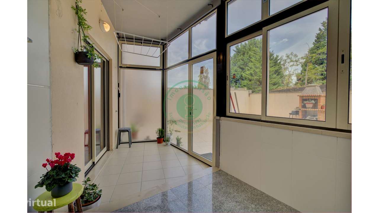 T3 com Garagem e Terraço-29