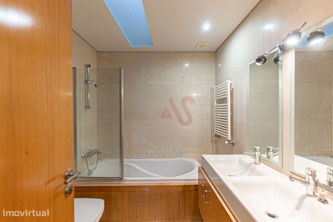 Moradia em Banda T3 em Mesão Frio – Zona Premium de Guimarães-10