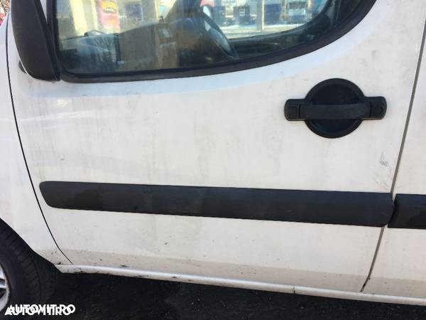 Usa / Portiera Stanga Fata  Fiat Doblo 2005 - 2010 - 2