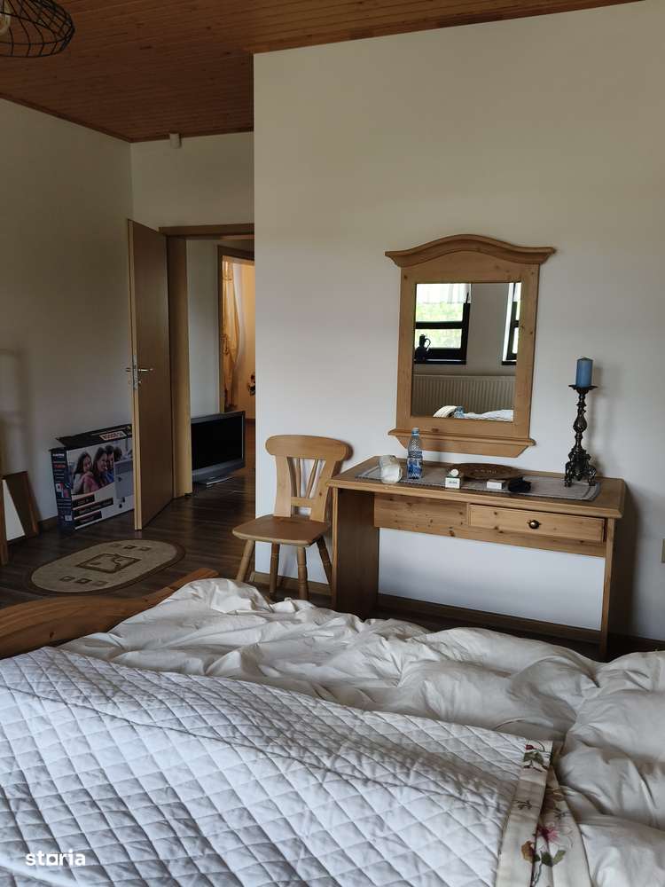 Valea Calugareasca-Radila-Casa de locuit deosebita - Imagine principală: 2/20