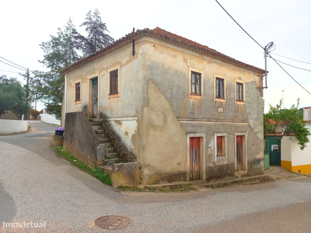 Moradia T5 para remodelar em Advagar - Santarém - Grande imagem: 4/14