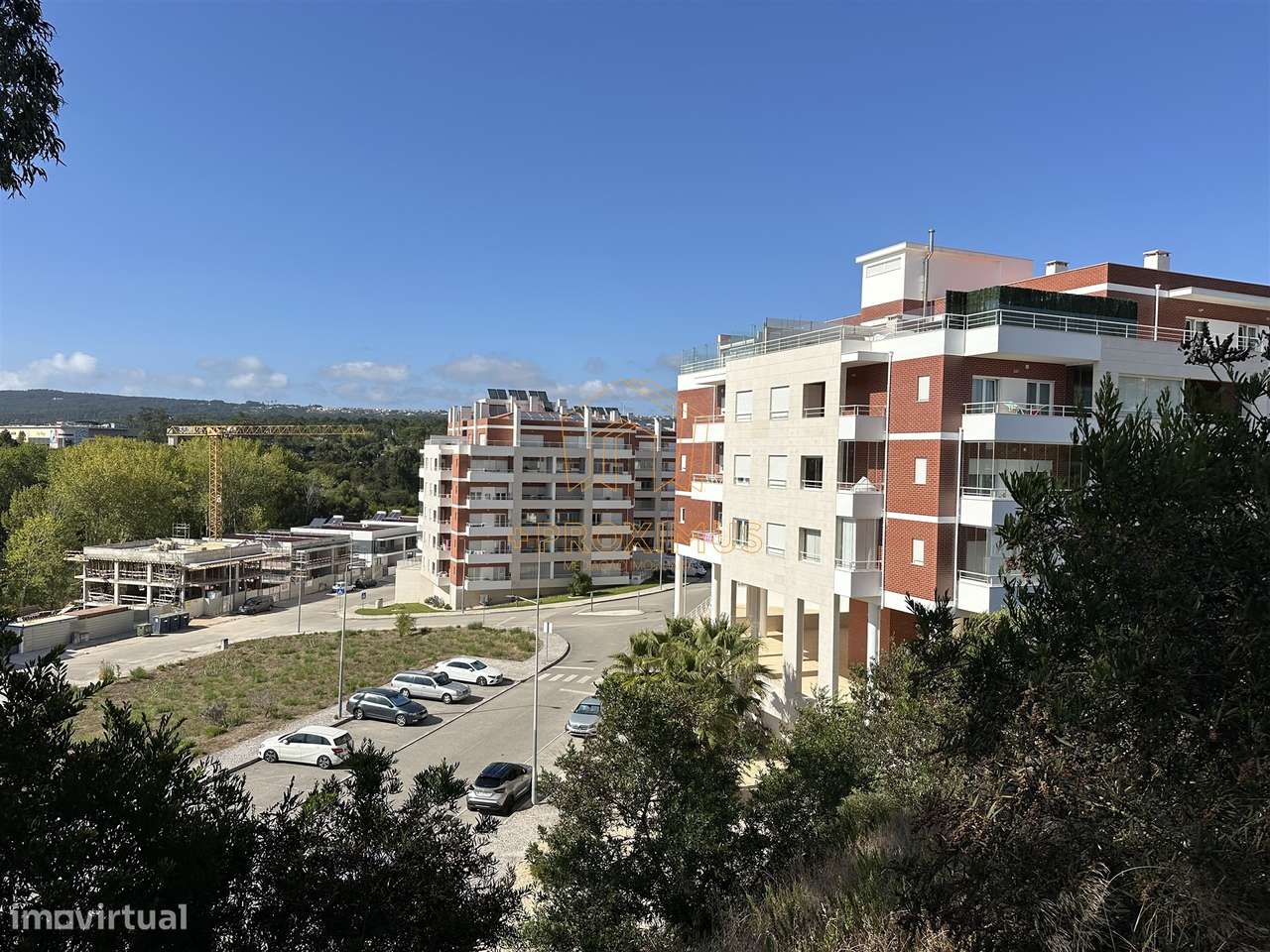 Apartamento T2 c/ garagem - Urb. Santa Maria - Grande imagem: 4/21