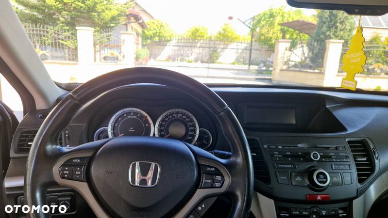 Honda Accord - 13