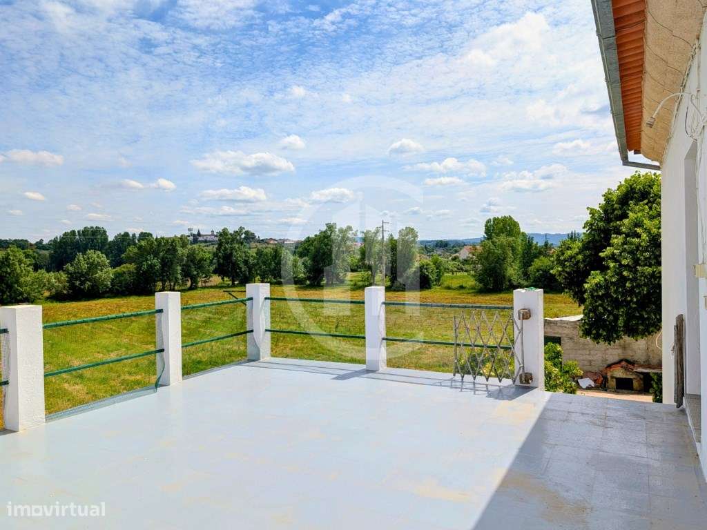 T3 com terraço e sótão - O equilíbrio perfeito entre espaço e conforto-11