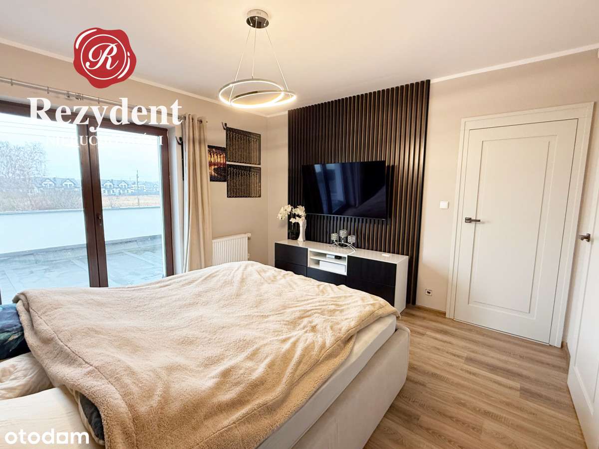 Nowoczesny, przestronny dom w spokojnym otoczeniu-15