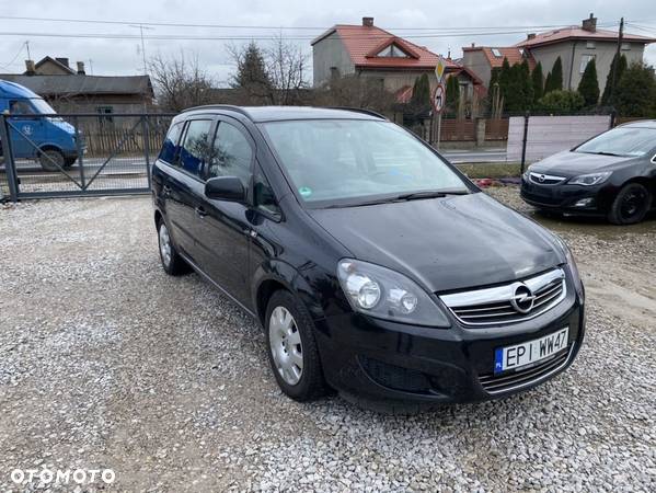 Opel Zafira 1.8 Sport - 32