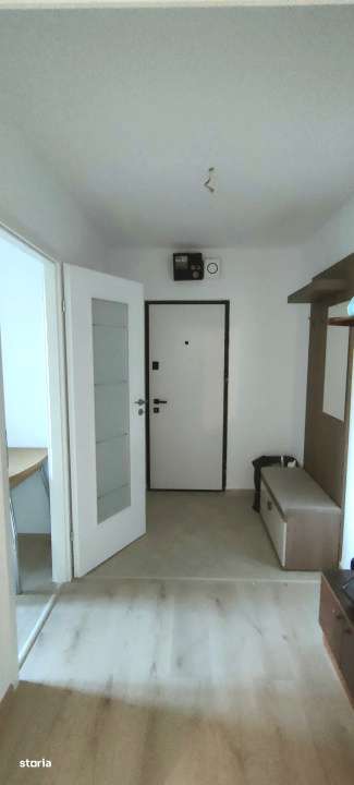 Berceni(Straja) ap. 3 camere,renovat,comision 0%-2