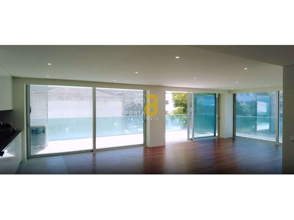 Apartamento T3 com terraço Matosinhos Sul junto ao mar-6