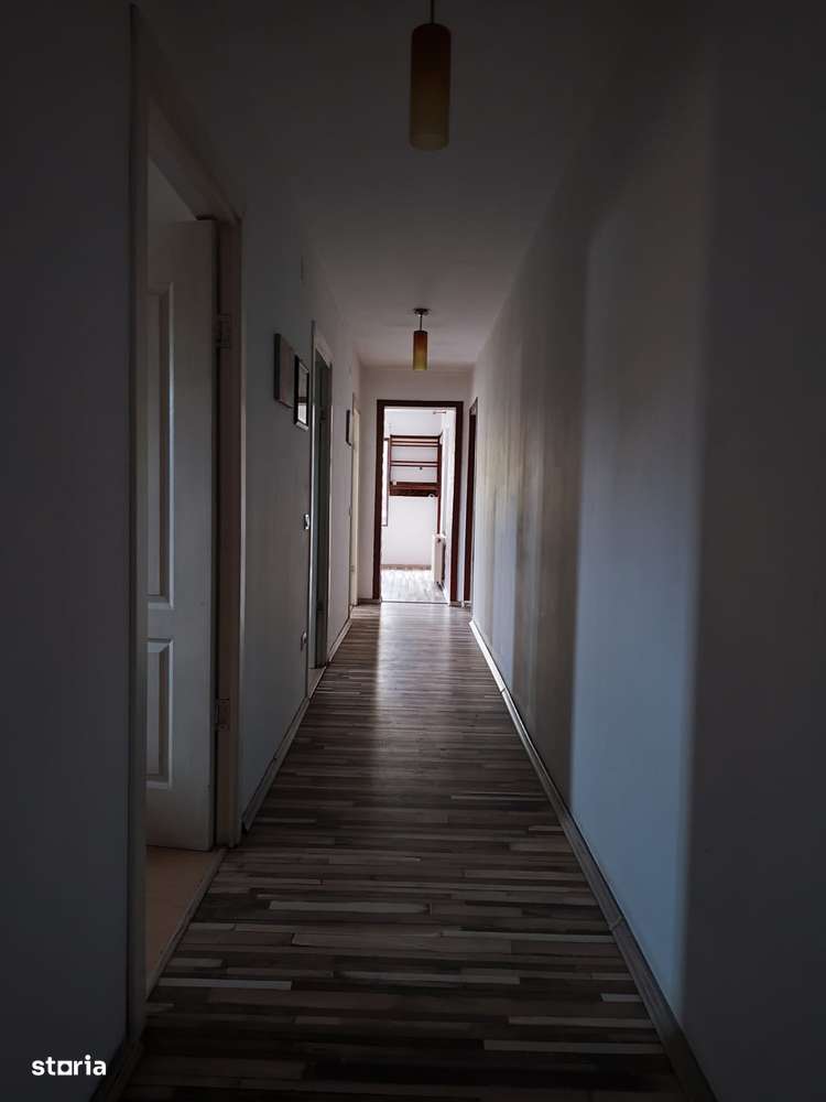 FARA COMISIOANE casa 5 camere 2 bai P+M doar sa va mutati merita vazut-3