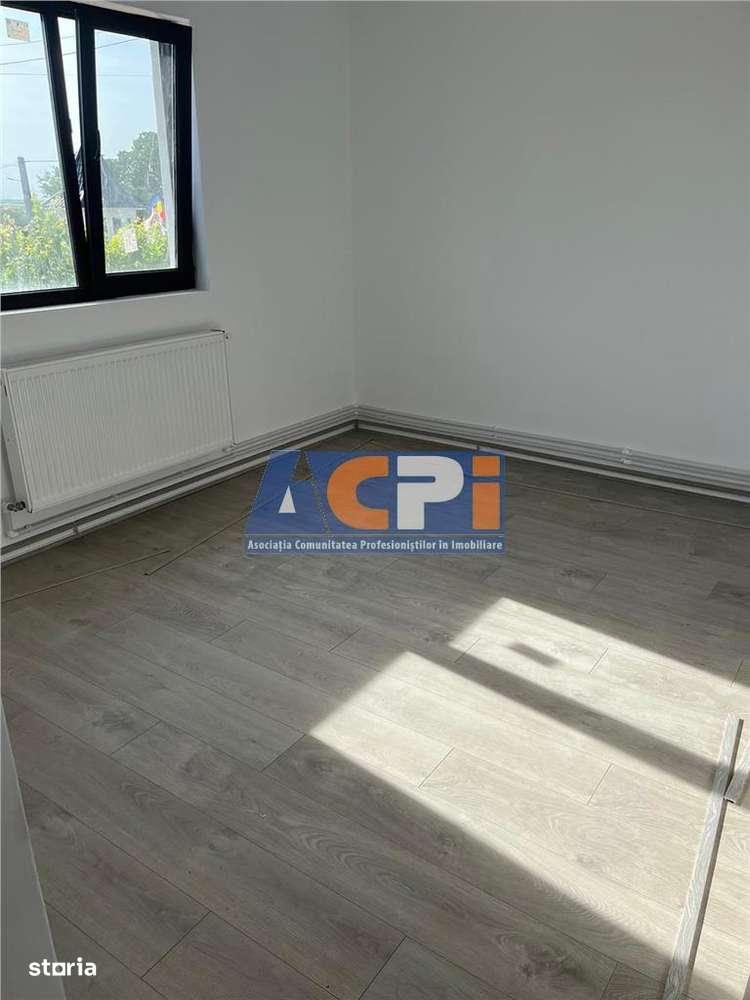 Casa Padureni,Comuna Buturugeni,25 km distanta de Bucuresti - Imagine principală: 4/10