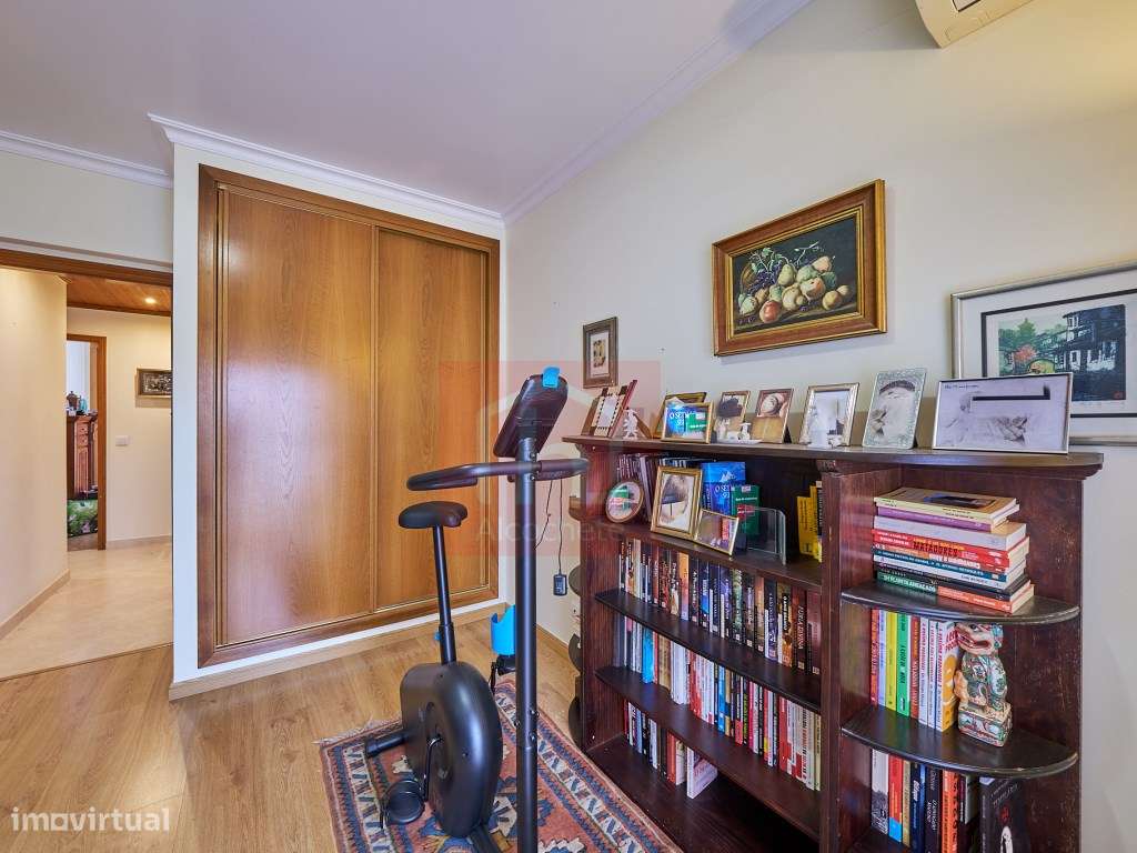 Apartamento duplex T2+3 em São Francisco.-21