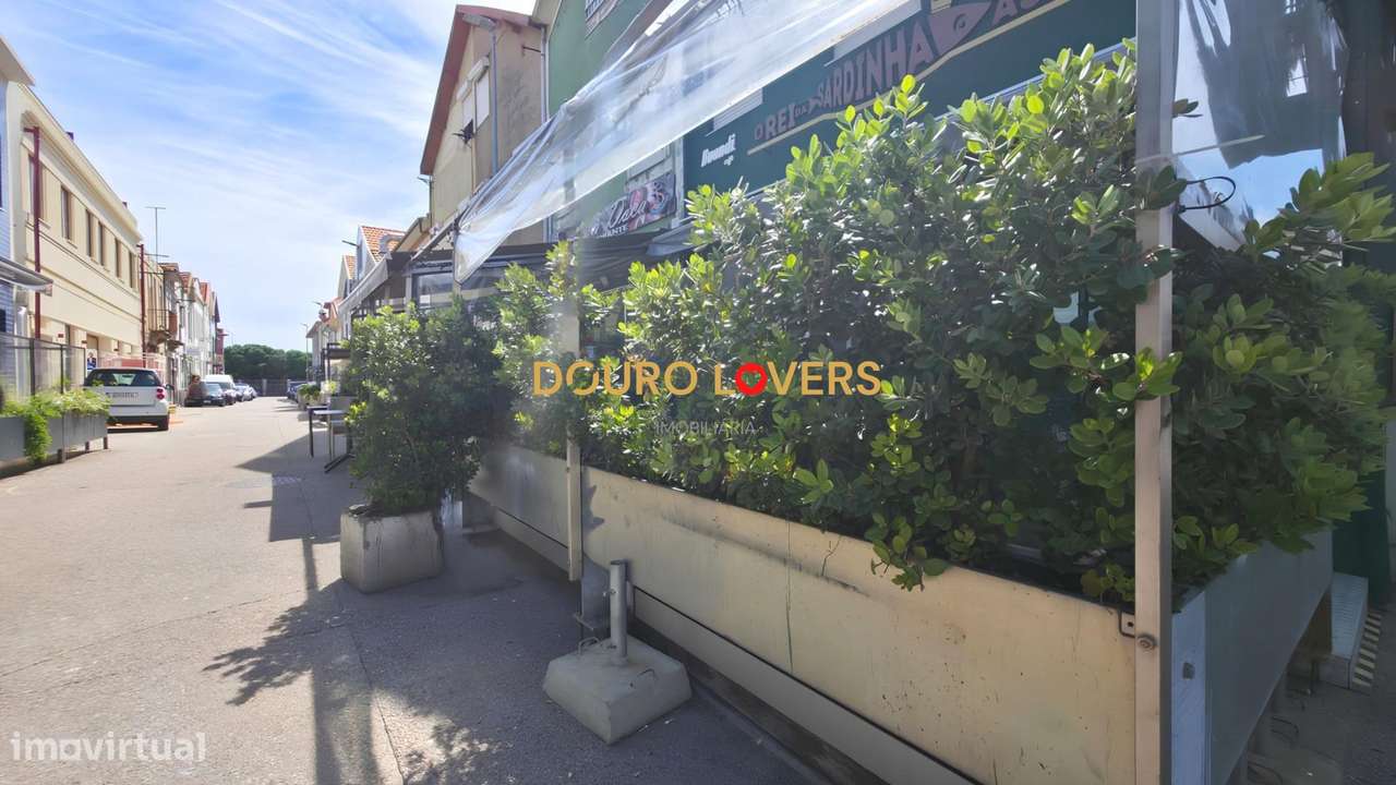T0 Charmoso na Avenida Serpa Pinto – Matosinhos-44