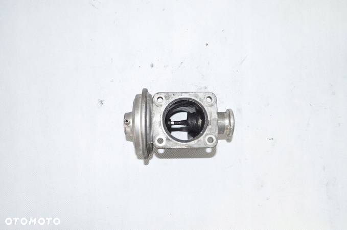 Zawór EGR BMW E46 E39 E38 E65 X5 3.0 D 7.28138.00 - 2