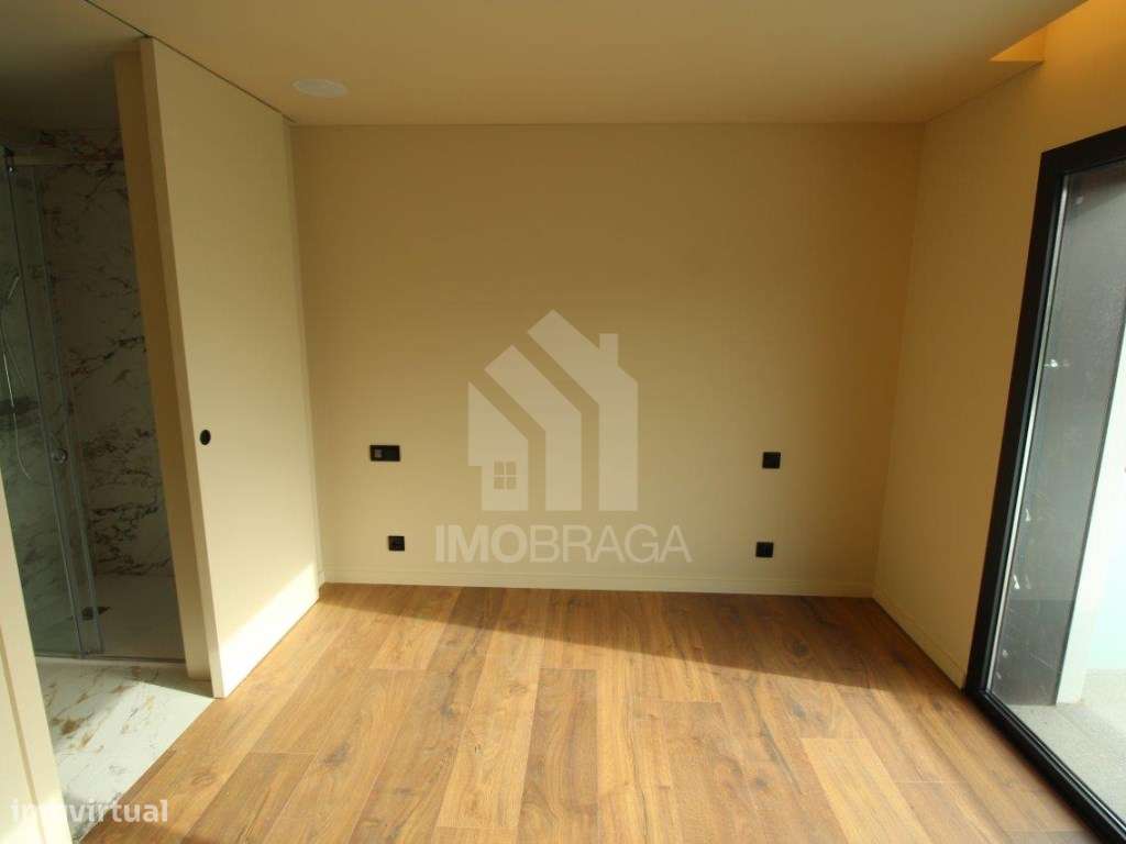 Moradia de Gaveto T3 Nova com 3 Suites | Pronta a Habitar | S. Pedr...-22
