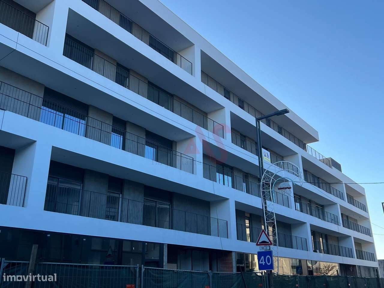 Apartamento T3+Box no Centro de Paços de Ferreira - Grande imagem: 2/21