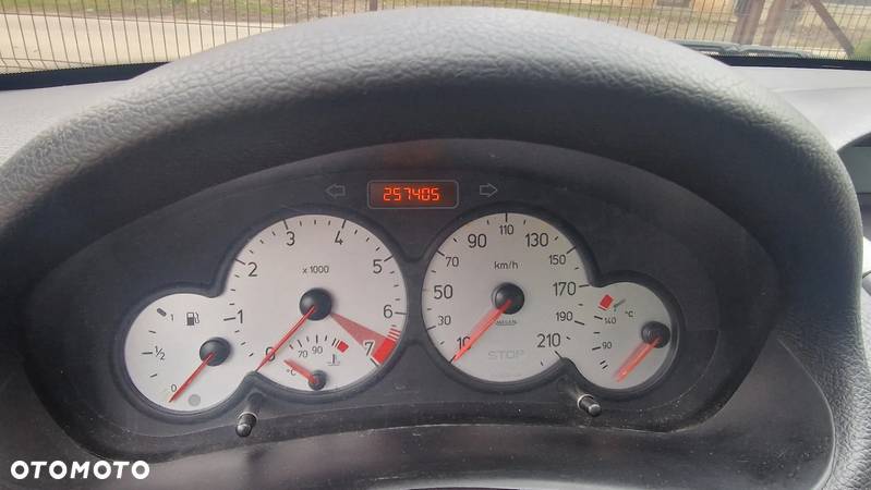 Peugeot 206 CC 1.6 Euro3 - 6