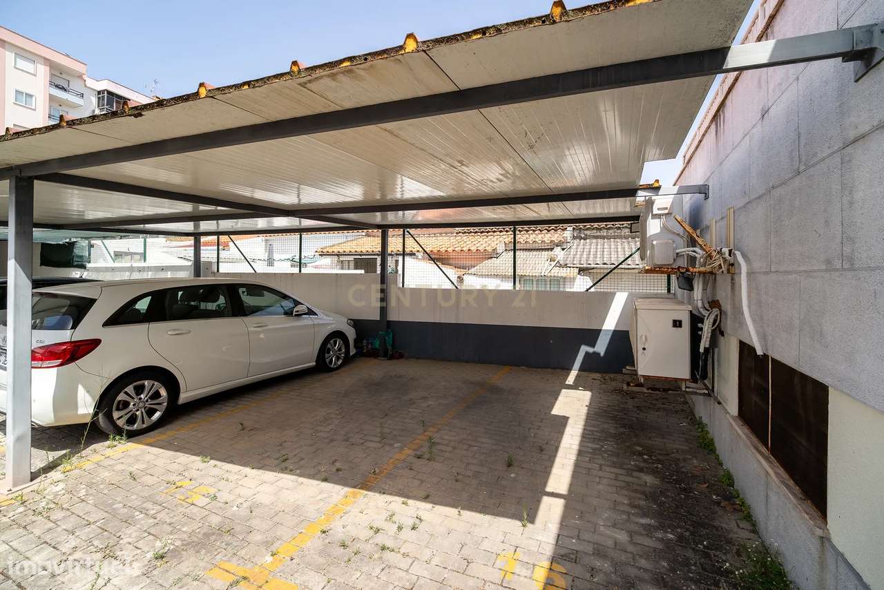 LOJA COM 250 M² E ESTACIONAMENTO PRIVATIVO | CORROIOS-30