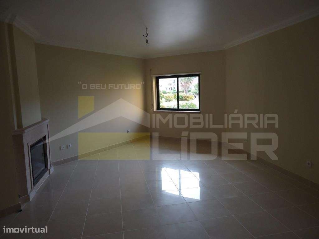 Arrenda-se T3 res do chão na Malveira-Mafra - Grande imagem: 5/23