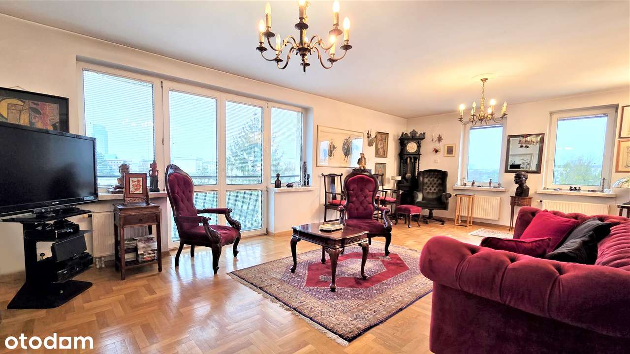Widok na panoramę Warszawy / wysokie/ kominek / taras /garaż-8