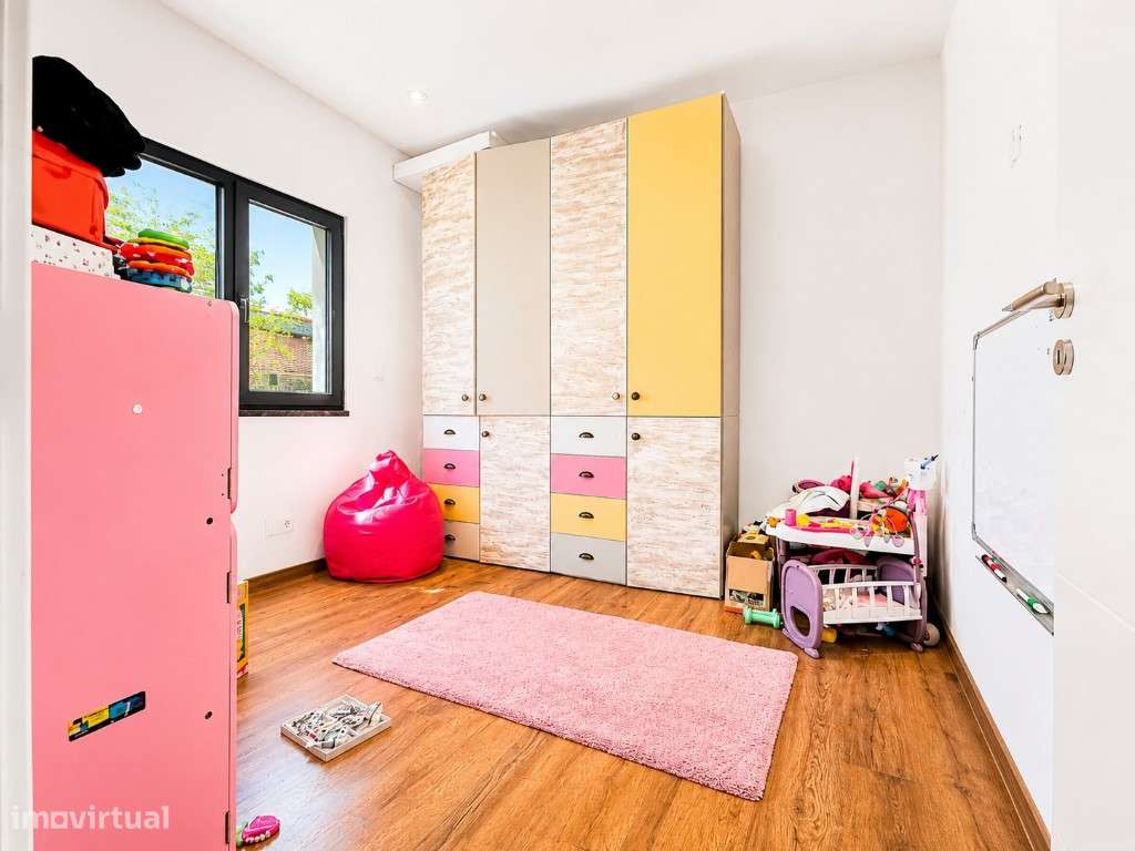 Moradia T3 +1 Renovada Pronta a Habitar Espaço, Conforto e excelent...-7