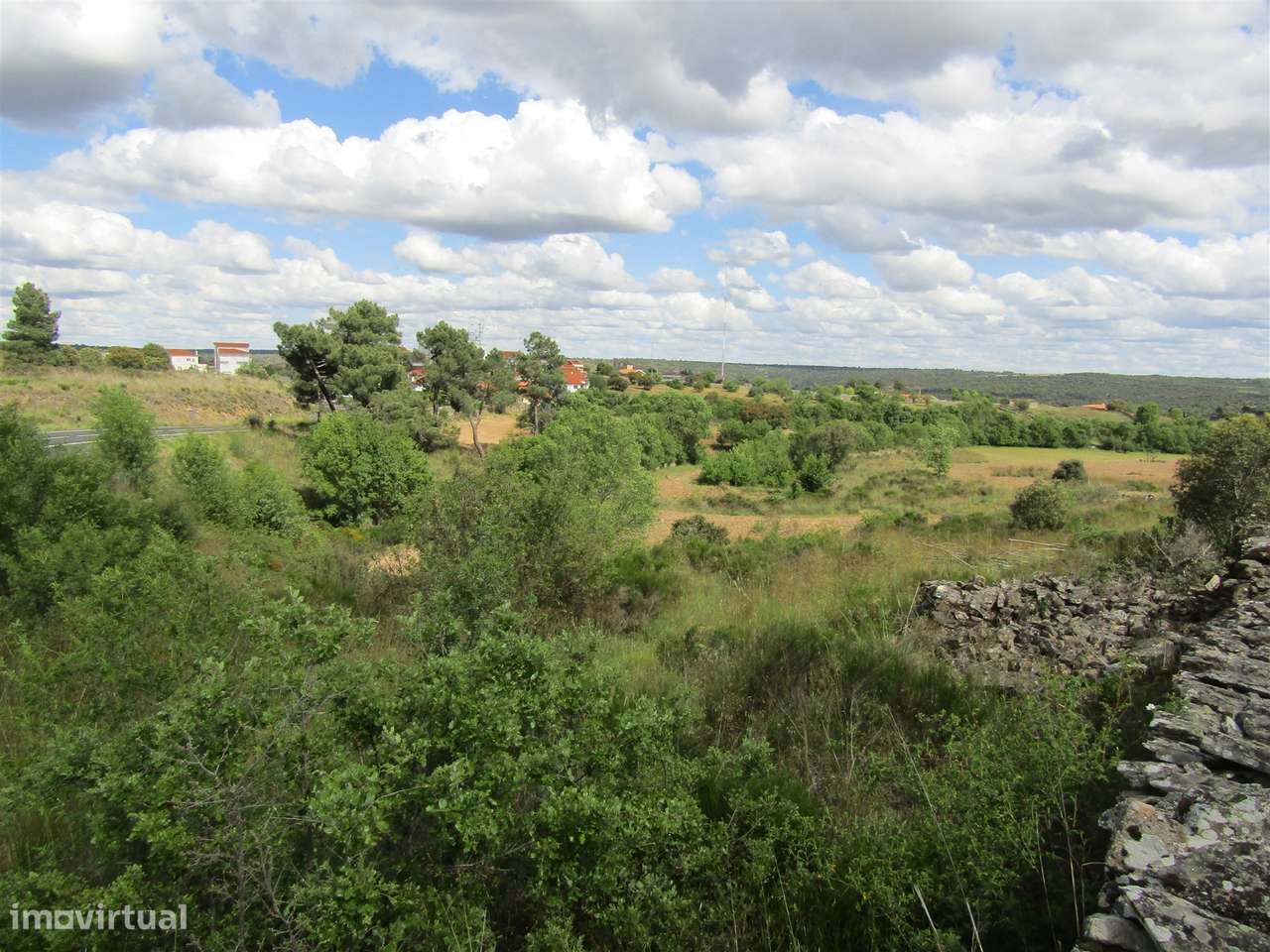 Terreno, Miranda do Douro - Grande imagem: 4/25