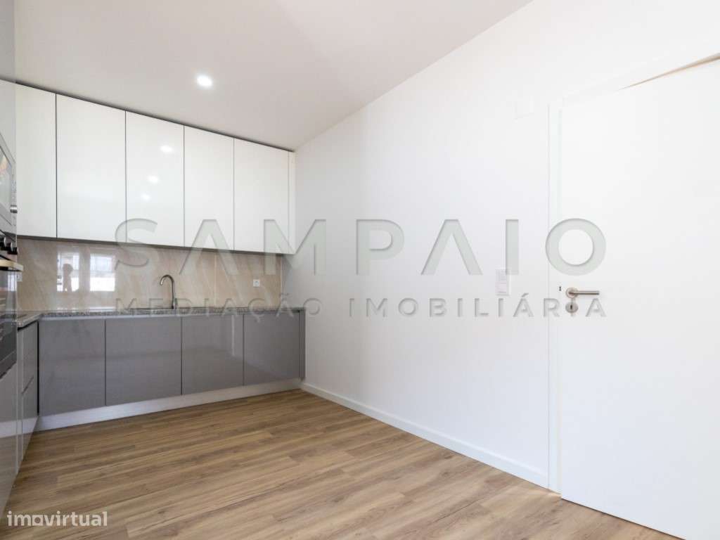 Moradia T1 - Centro de Rio Tinto - Renovada! - Grande imagem: 4/21