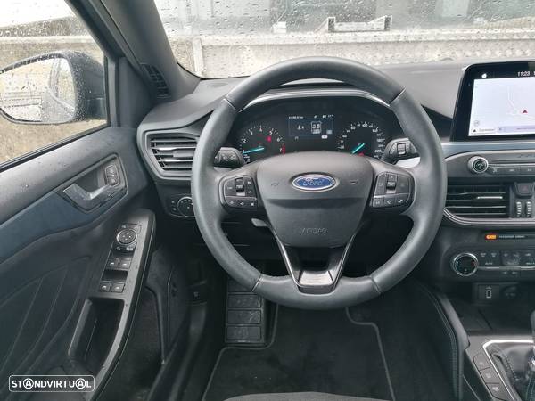 Ford Focus 1.0 EcoBoost Active X - 8