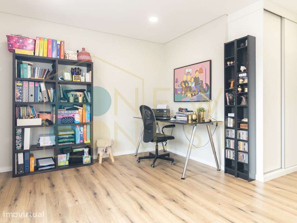 Moradia T4 com piscina e garagem nas Manteigadas | Setúbal-5