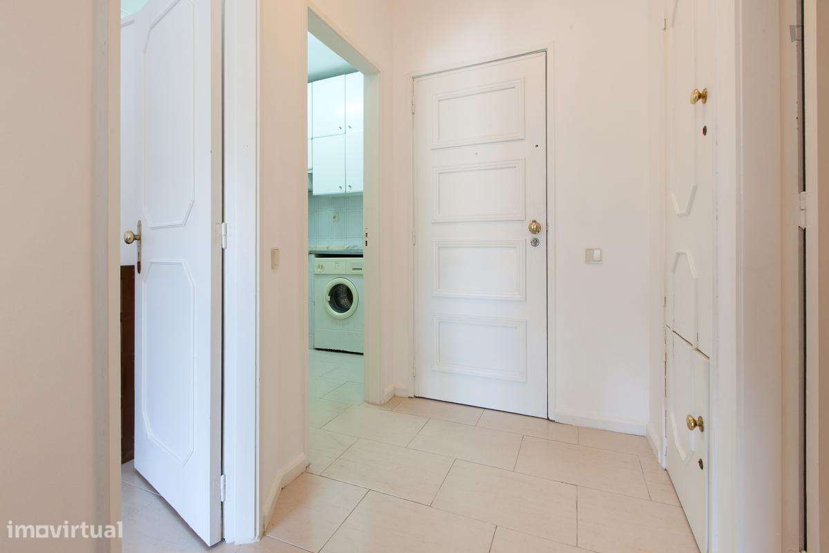 Apartamento com 1 quartos - localizado em Paranhos Porto - Grande imagem: 2/9