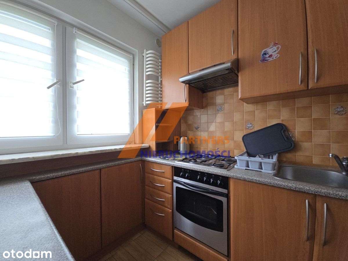 3 pokoje z oddzielną kuchnią, balkon.-0