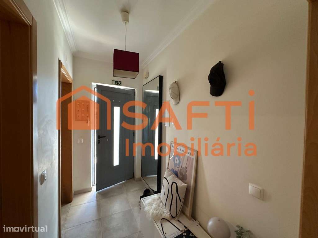 Magnifica Moradia geminada T2 com piscina em Albufeira! - Grande imagem: 4/10