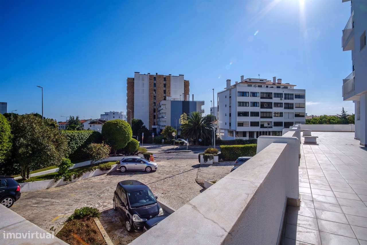 T2 com vista mar, garagem e arrecadação em Condomínio com piscina e ja-49