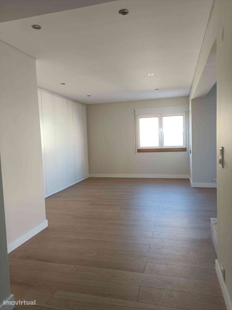 Apartamento de luxo T1 com terraço e vista rio - Alto do Restelo - Grande imagem: 3/16