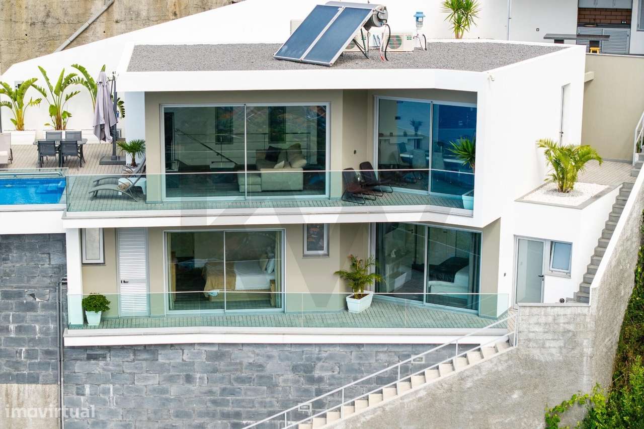 Moradia T2 Moderna com Vista Mar - Arco da Calheta - Grande imagem: 5/28