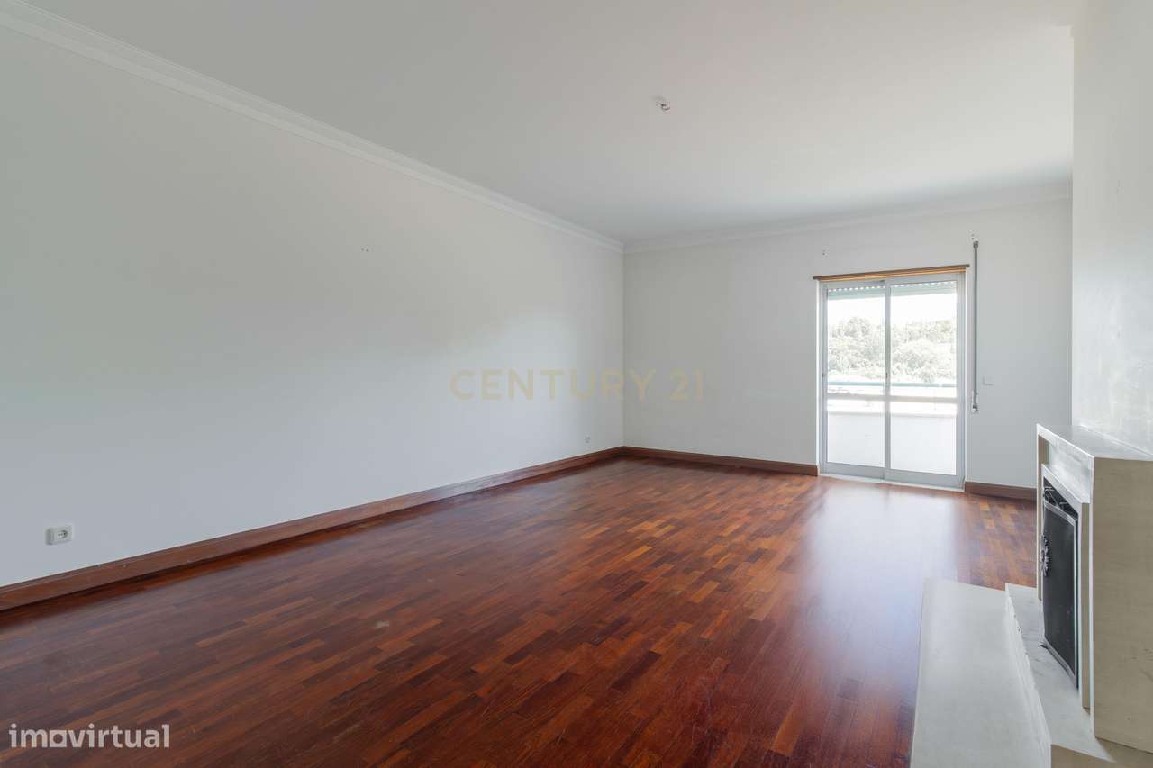 Apartamento T4 com Garagem na Cidade em Leiria - Grande imagem: 4/20