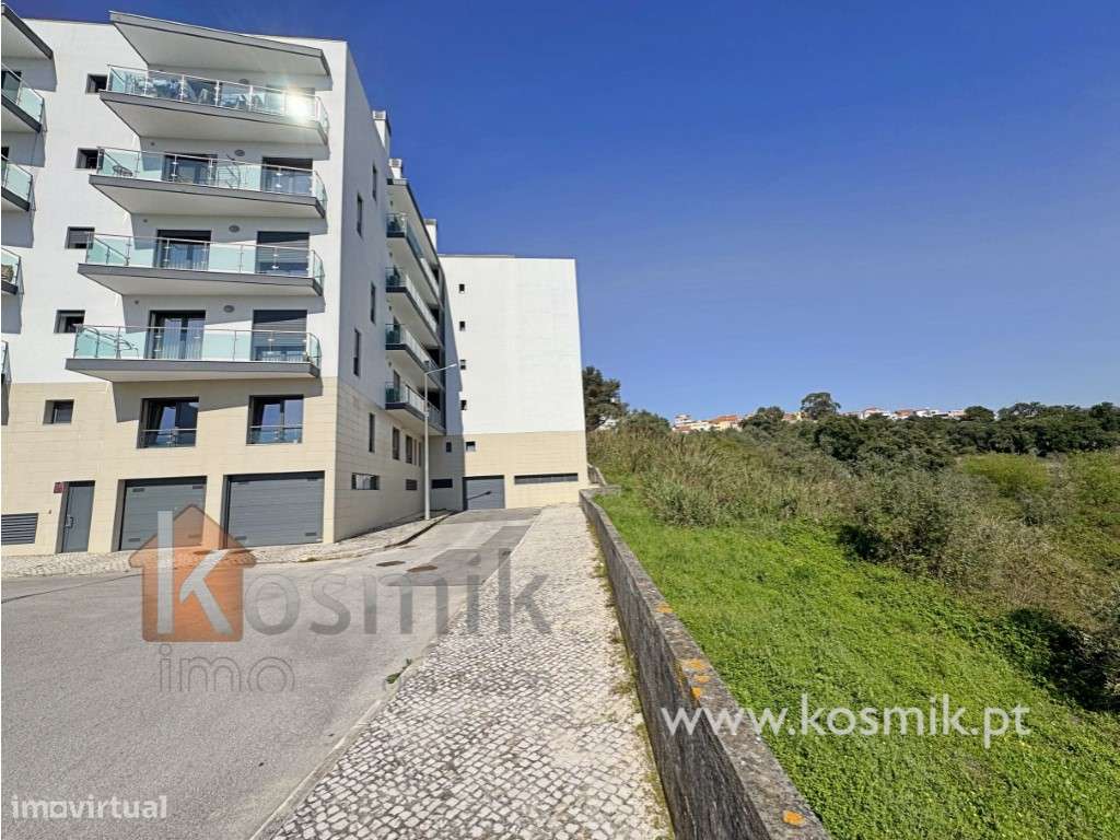 T2 ODIVELAS . PAIÃ :: SEMINOVO : Equipado : Garagem : Arrecadação-54