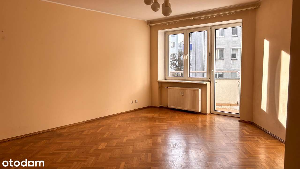 blok ATANERA*** ul. Jeżycka*** trzy oddzielne pokoje-8